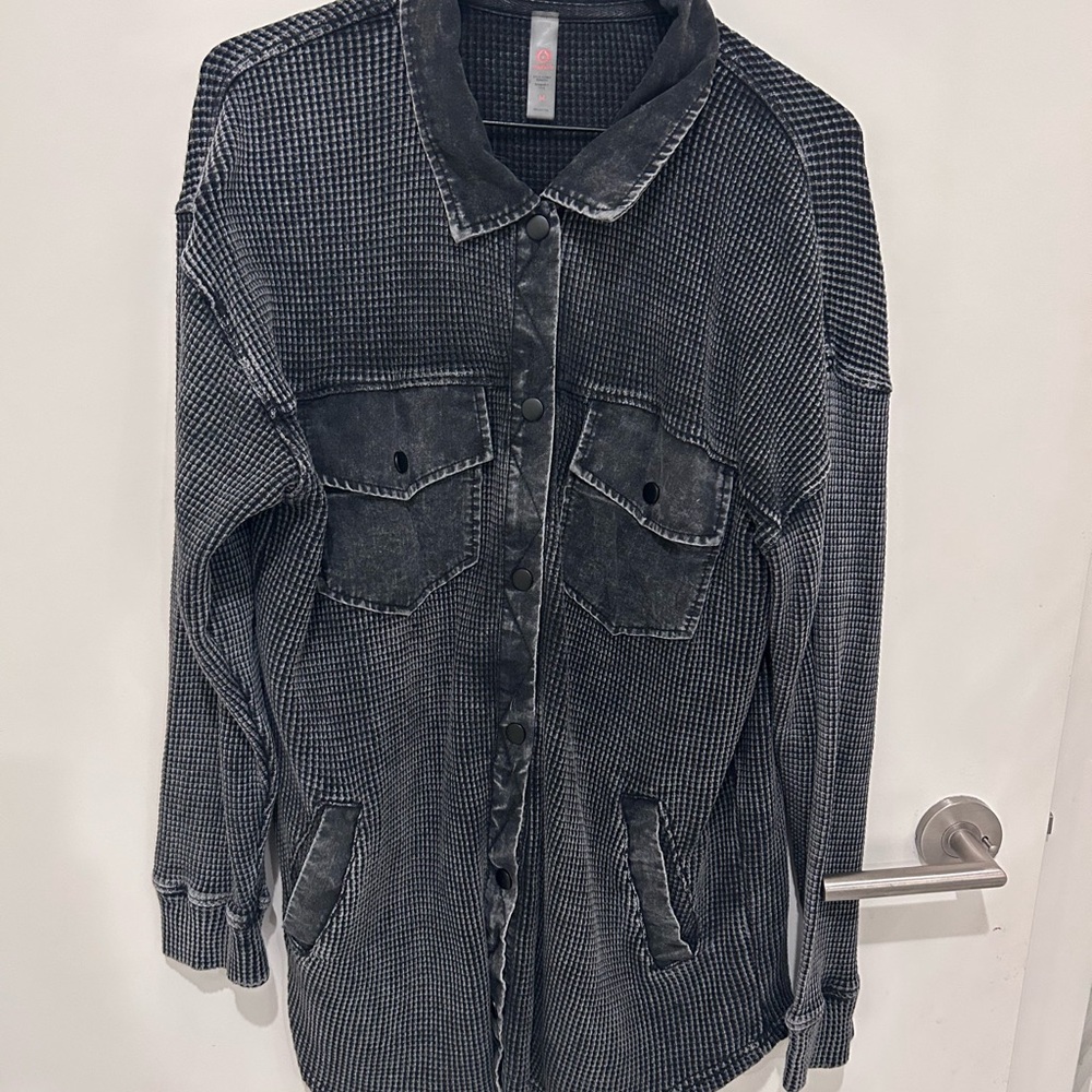 Mono B Waffle Knit Shacket / Button Front Top – Size M